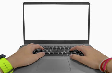 How to enable alert for screenshots in Windows 10 and to add sound to PrntScrn Key?